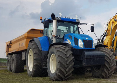 New Holland + 22 tons dumper